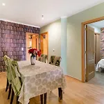 Spacious In Lisbon's Historic Centre 65 M² Parking