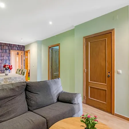 Apartment Spacious In Lisbon's Historic Centre 65 M² Parking *