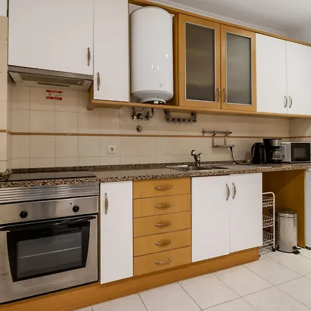 Appartement Spacious In Lisbon's Historic Centre 65 M² Parking *